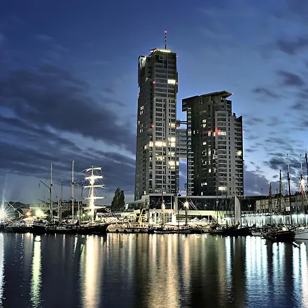 Sea Towers Lägenhet