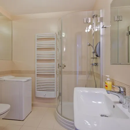Apartment Sea Towers *